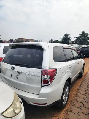 Subaru Forester 2011 Pearl