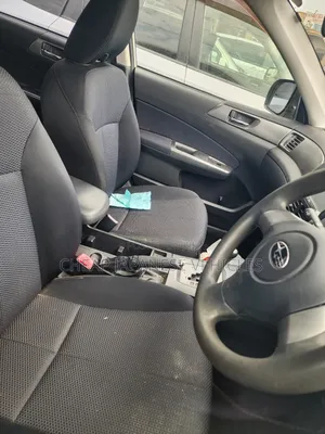 Subaru Forester 2011 Pearl