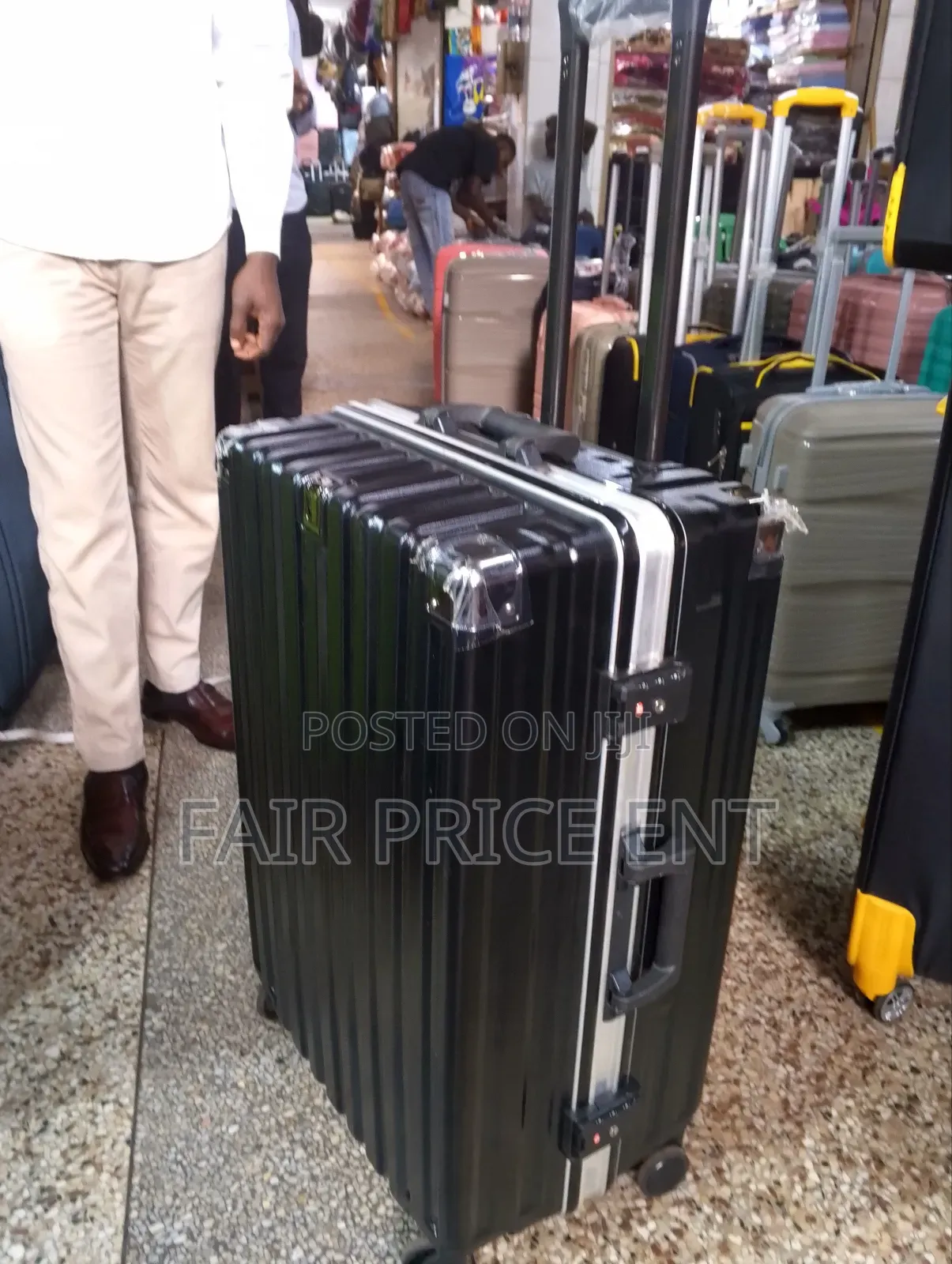 Noble Plastic Suitcases. Medium Size. ( Black)