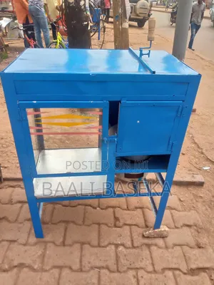 Charcoal Popcorn Machine/Warranted