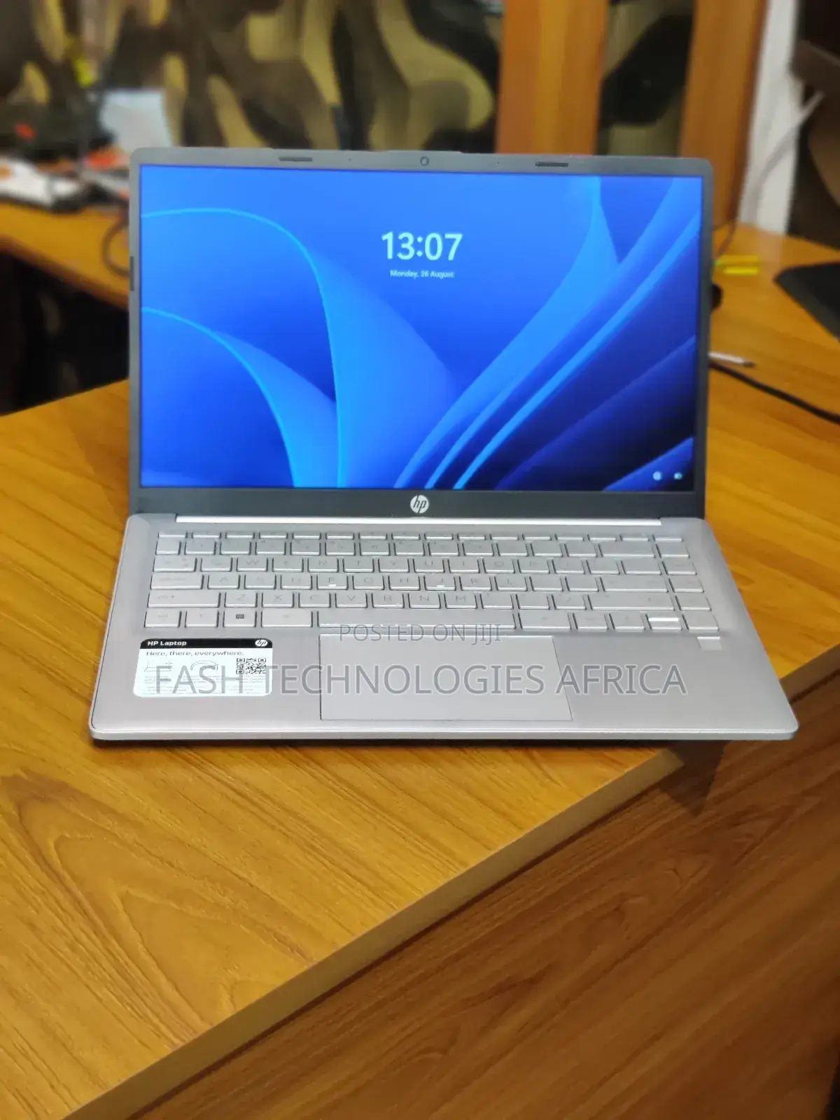 New Laptop HP 14S 4GB Intel Celeron SSD 128GB