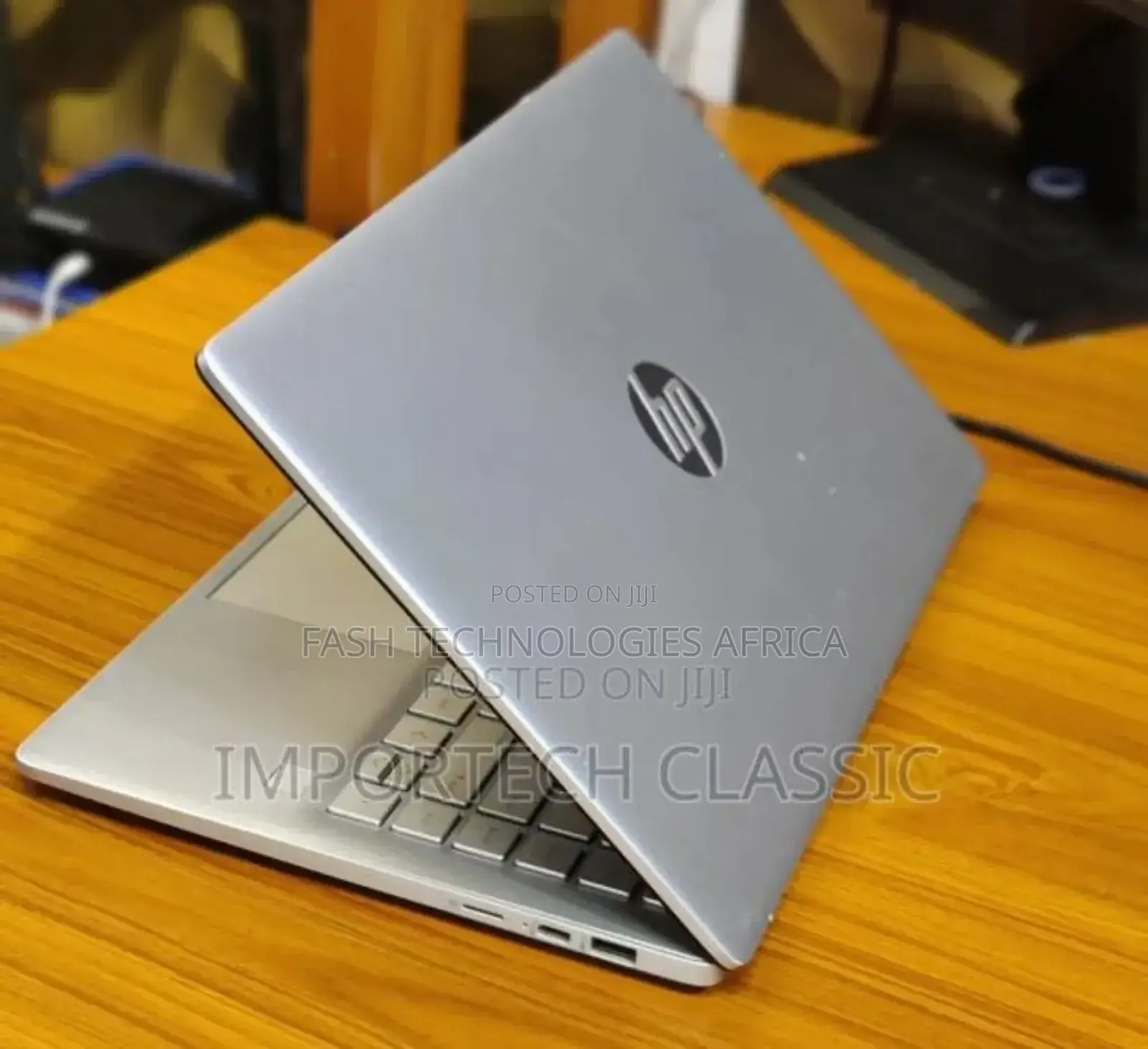 New Laptop HP 14S 4GB Intel Celeron SSD 128GB