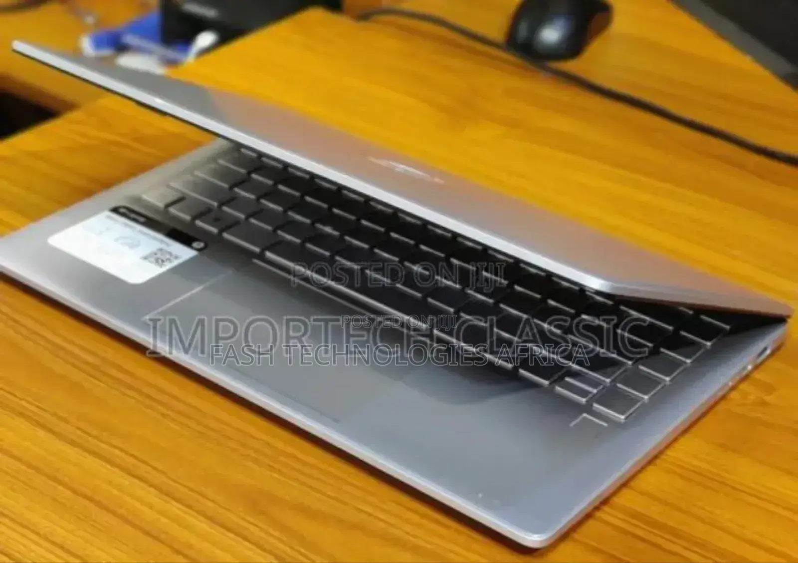 New Laptop HP 14S 4GB Intel Celeron SSD 128GB