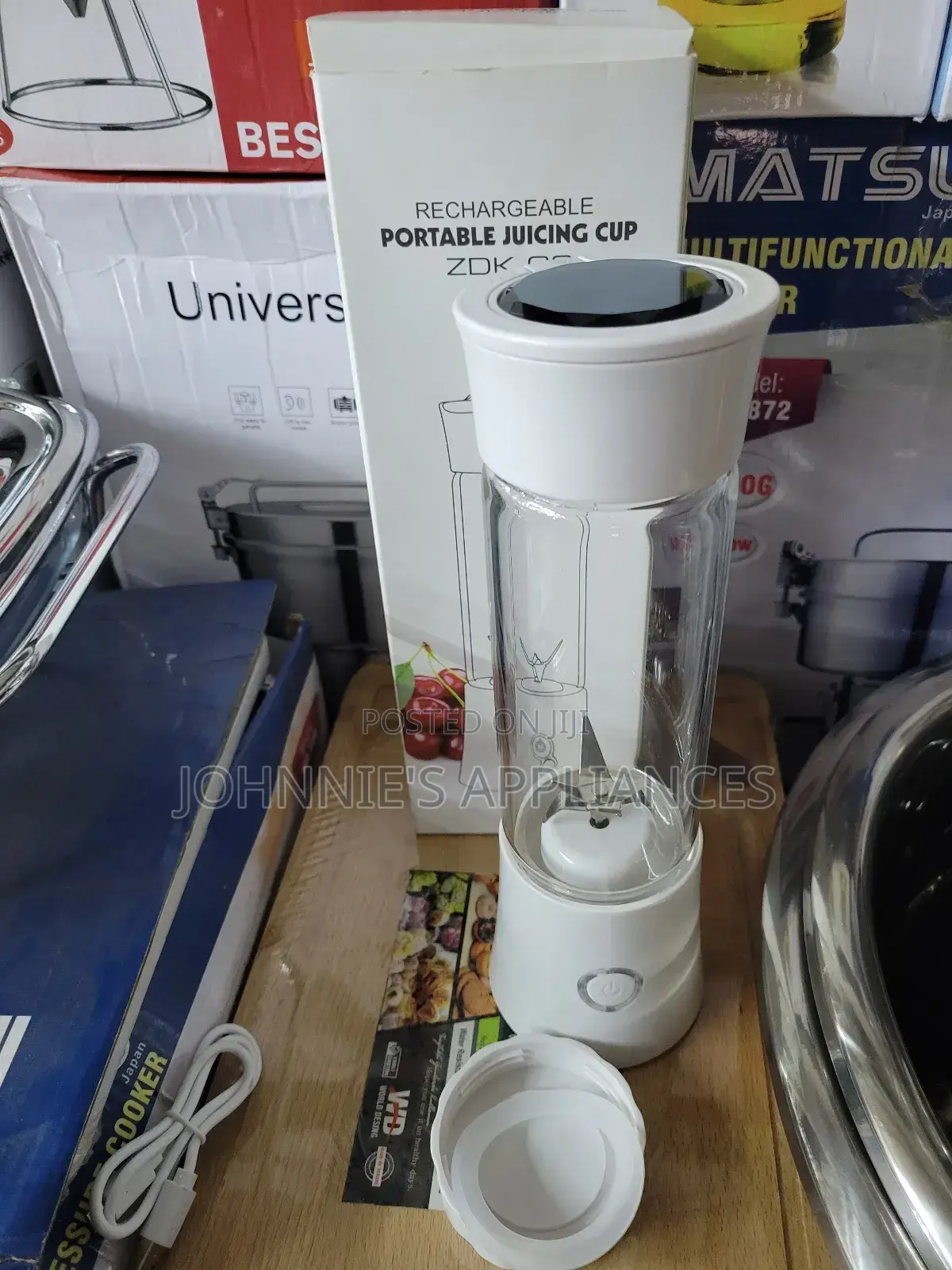 Potable Juicing Cup Rechargeable Blender
