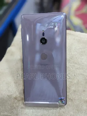 Photo - New Sony Xperia XZ2 64 GB Bronze