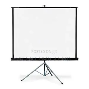 Tripod Projector Screen 240 X 240 Cm