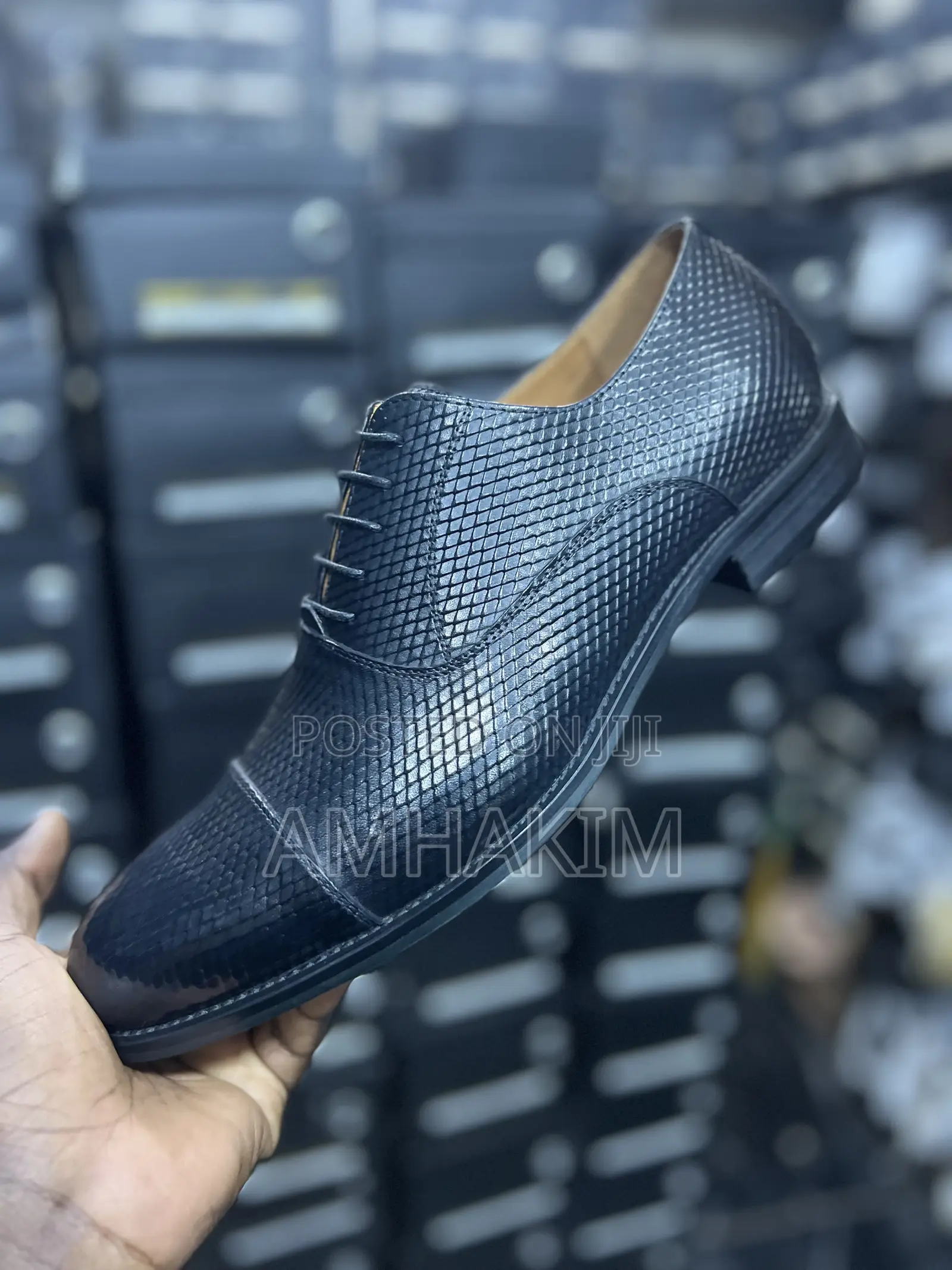 Classic Gentle Men Shoes in Stock