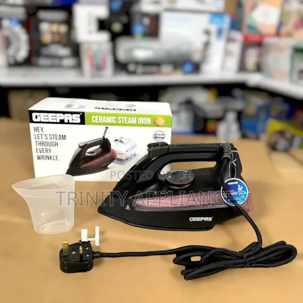 Geepas Ceramic Steam Iron GSI7791