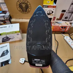 Geepas Ceramic Steam Iron GSI7791