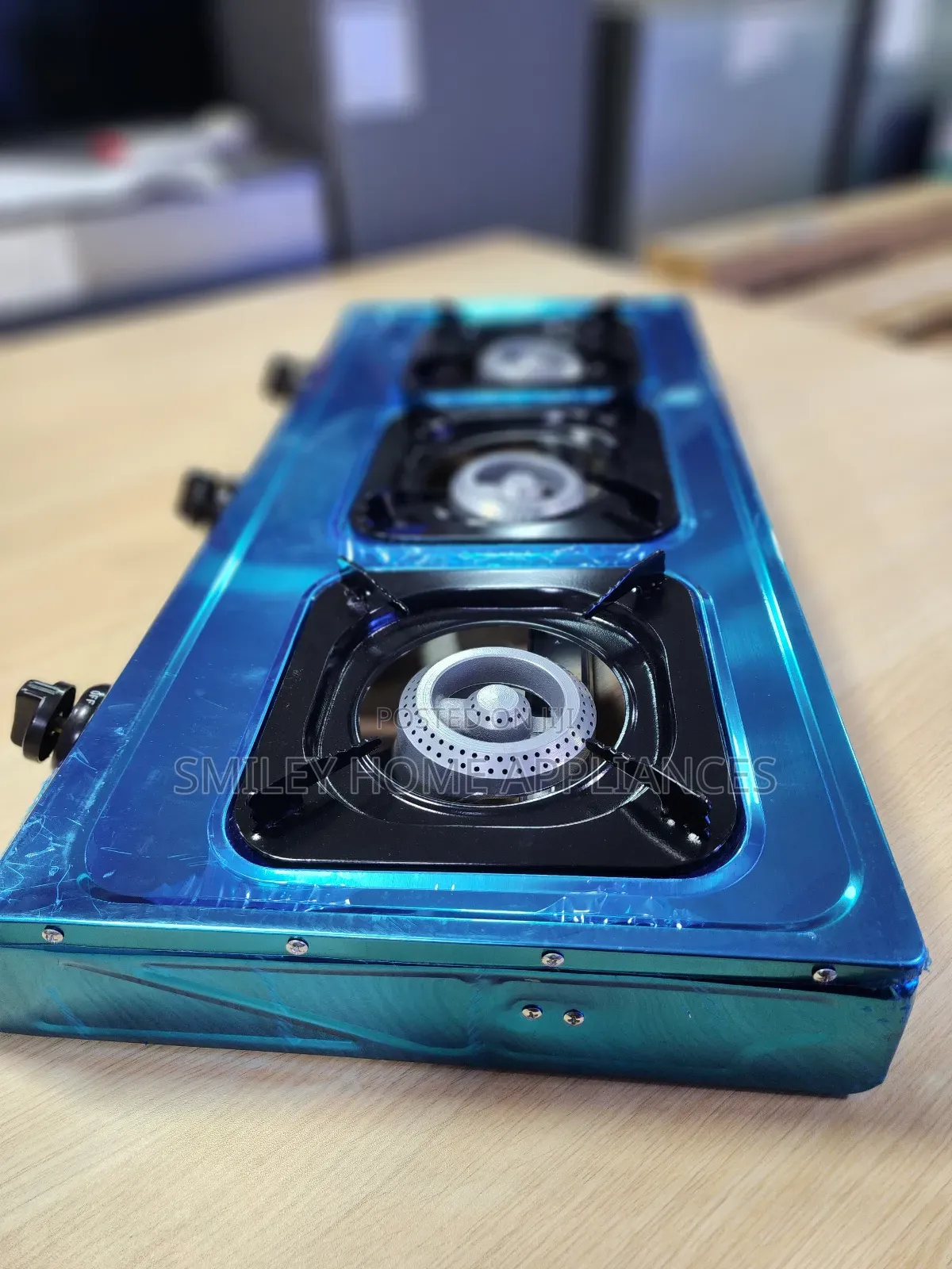 Pixels Self Ignited Tripple Gas Burner