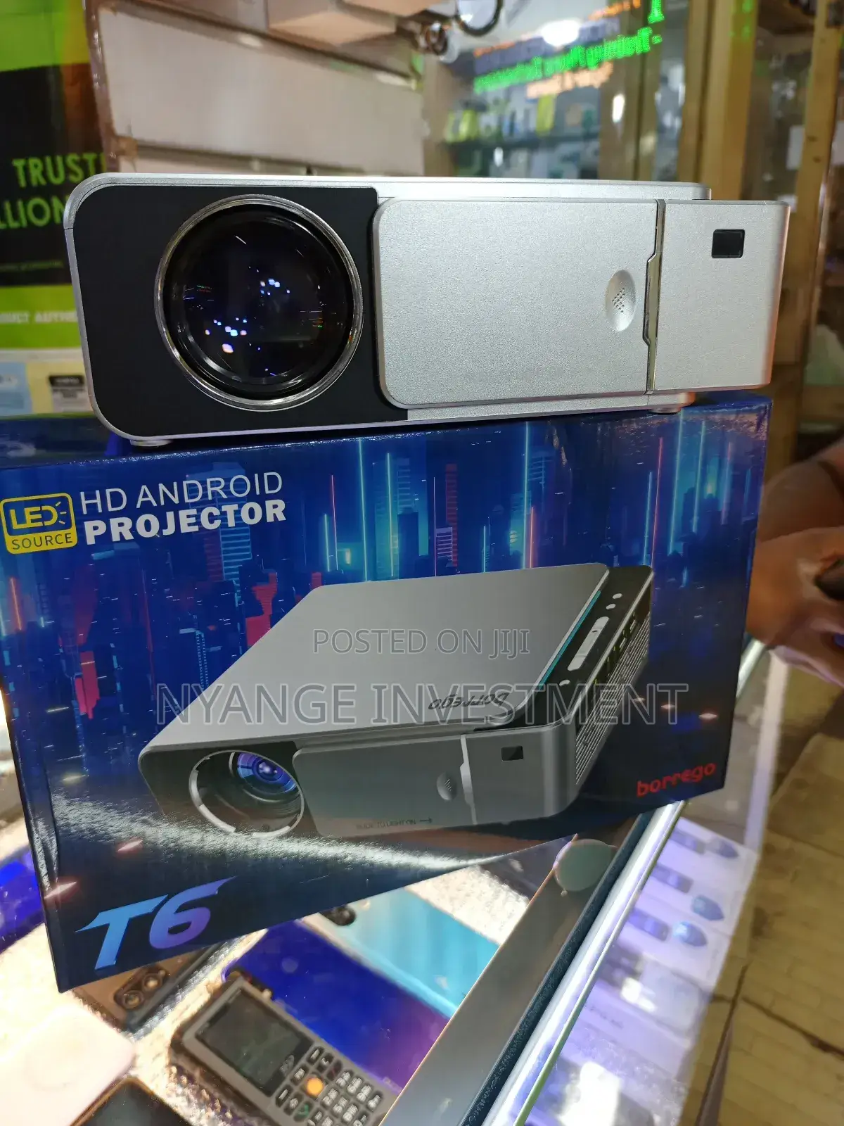 Projector Borego T6.