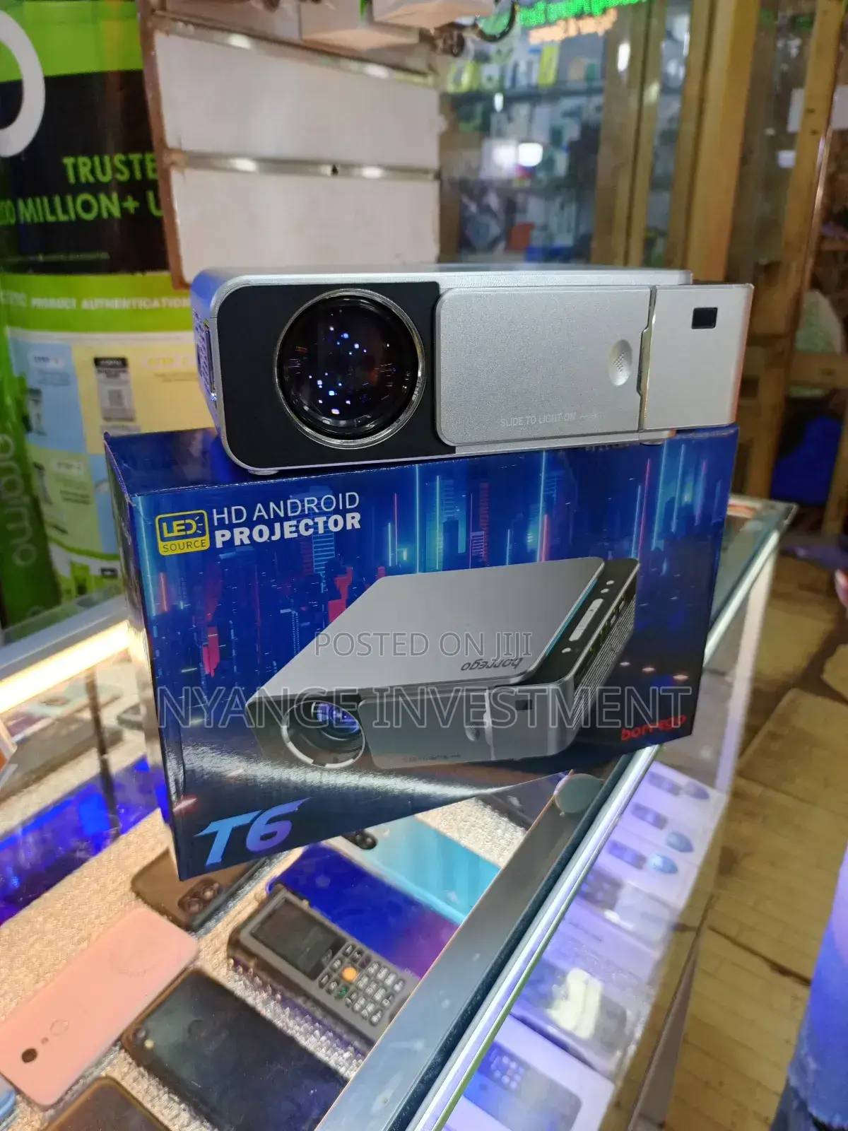 Projector Borego T6.