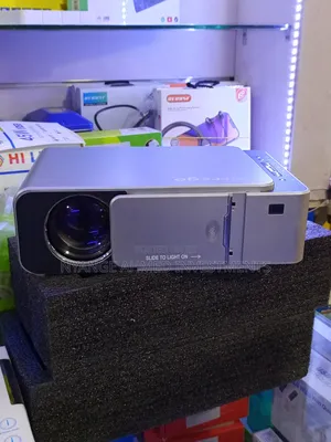 Photo - T6 Smart Projector Borego HD Smart