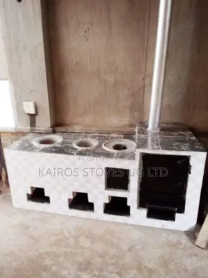 Coozing Stove With an Oven