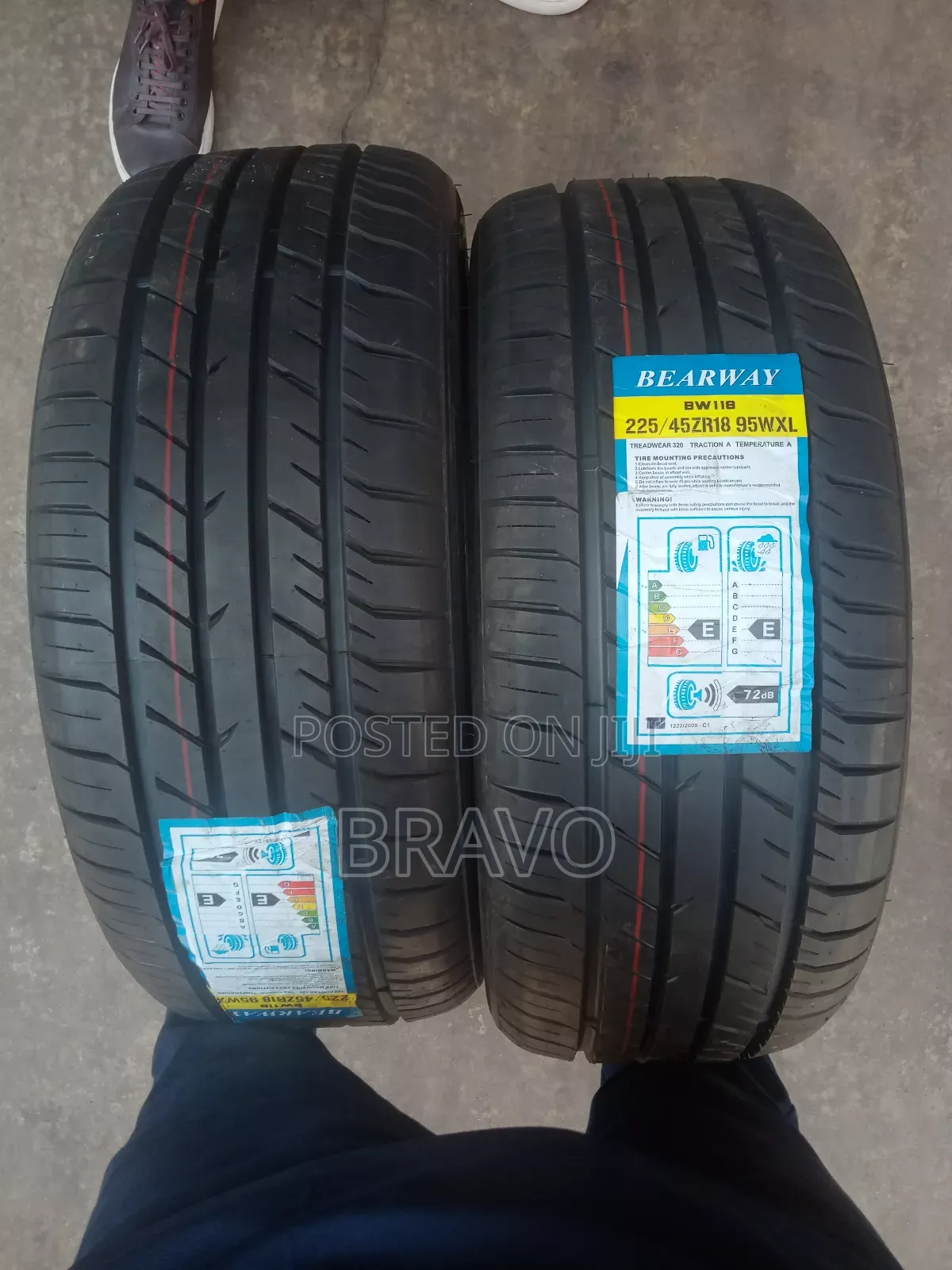 Tyre 225/45r18 for Golf, Mark X.
