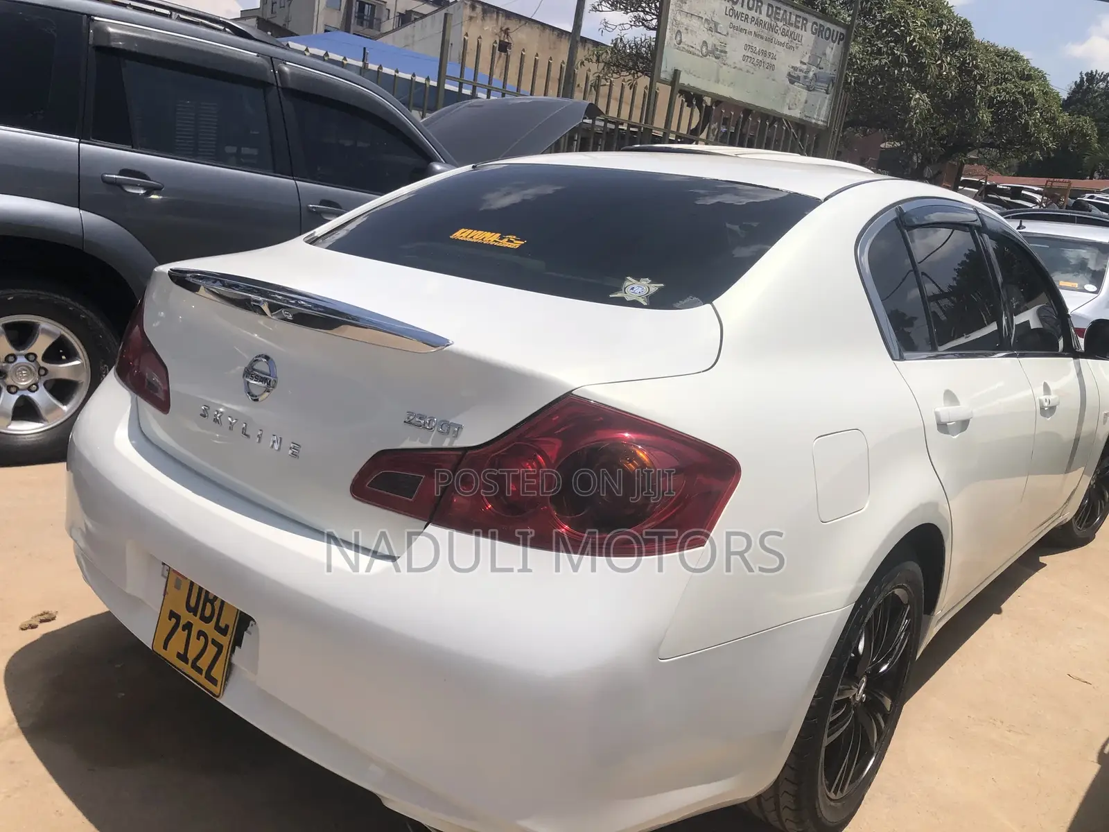 Nissan Skyline 2008 White