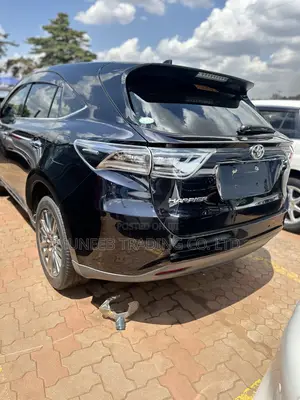 Toyota Harrier 2.0 2015 Blue