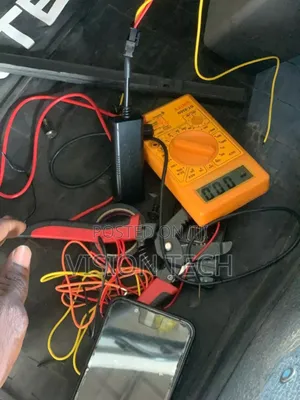 Phone Controlled GPS Tracker
