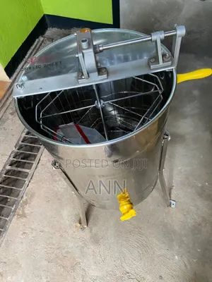 3 Frame Honey Extractor