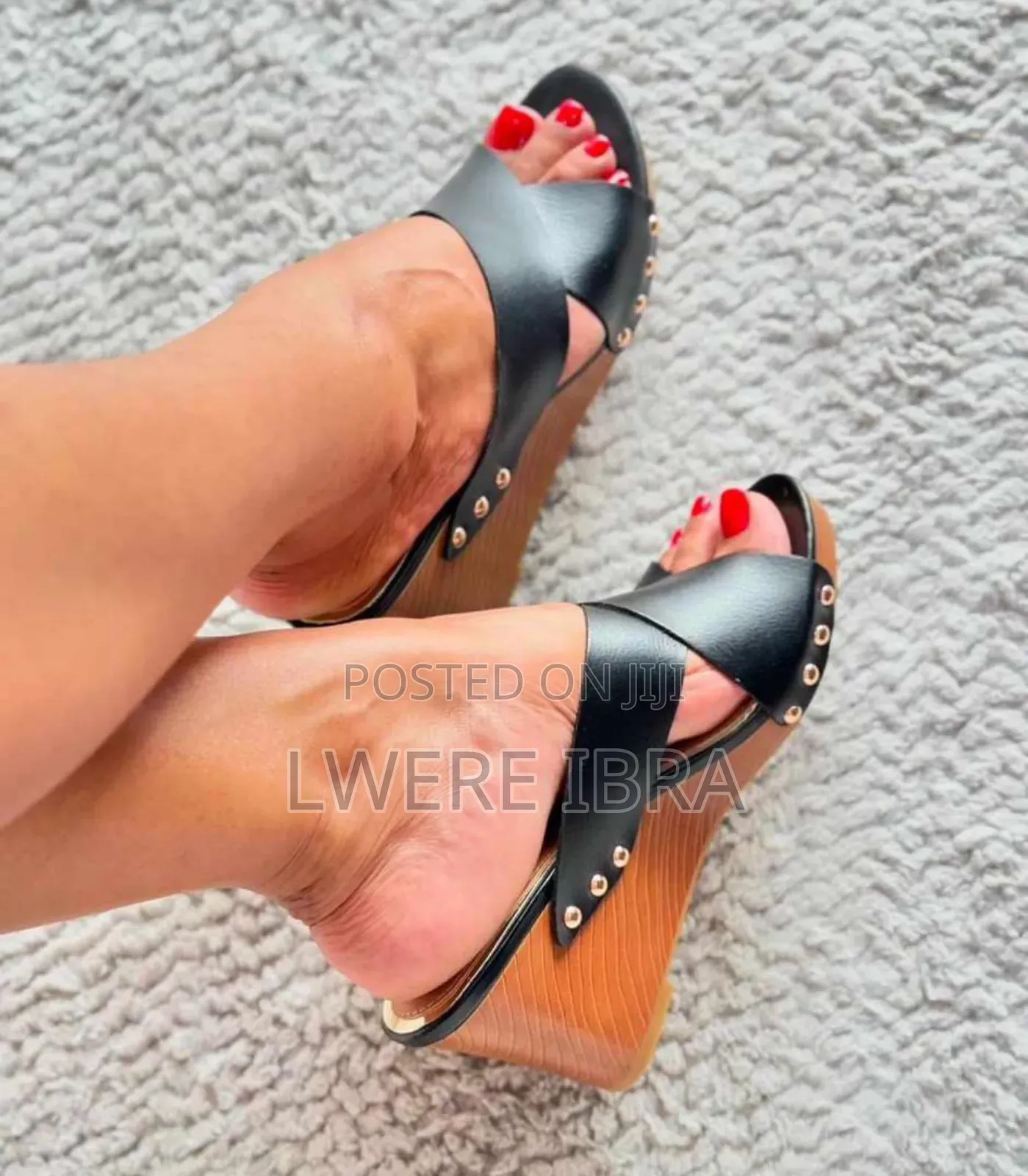 Classic Trending Wedge Sheos