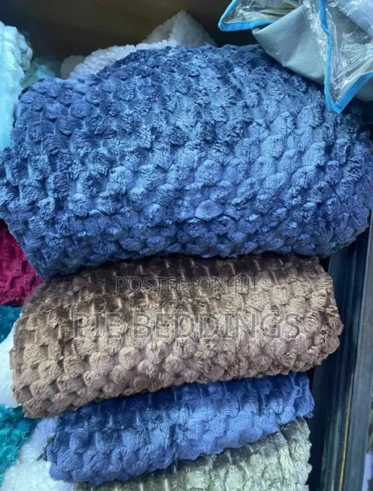 New and Quality Tuft Soft Blankets