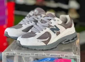 New Balance 2002R Premium Sneakers