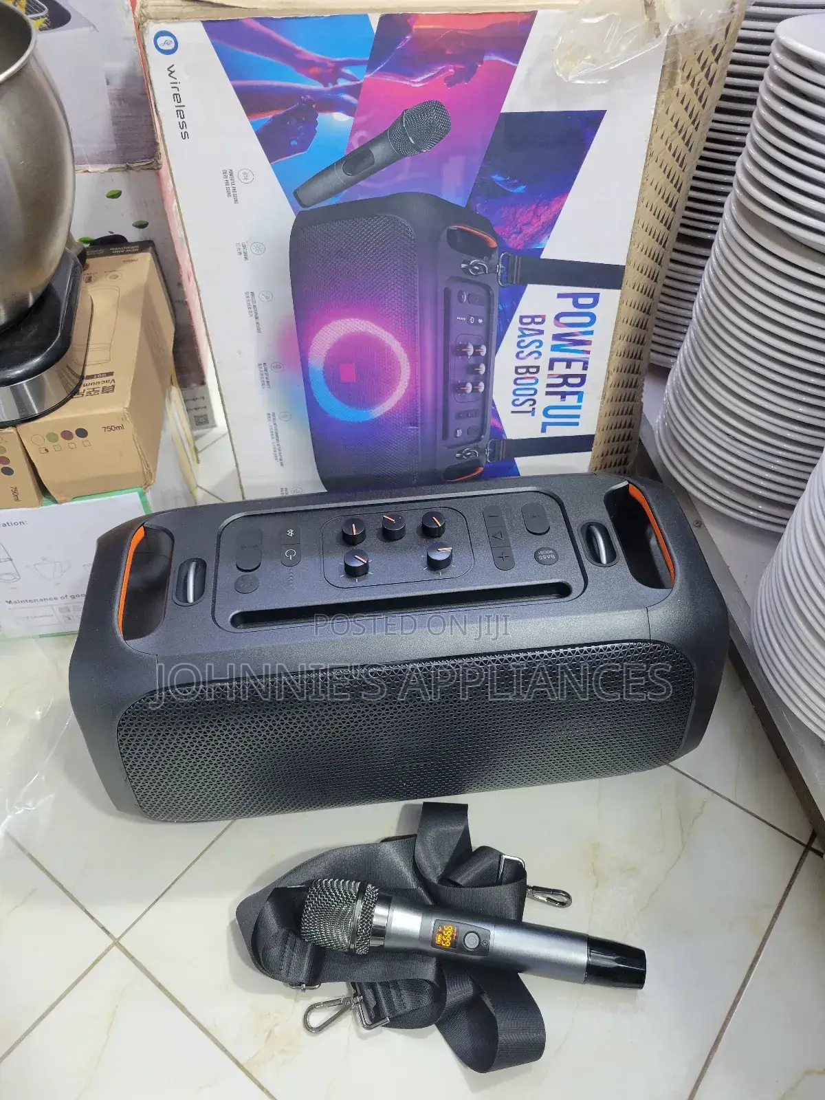 Multifunctional Powerful Bass Bom Party With Microphone
