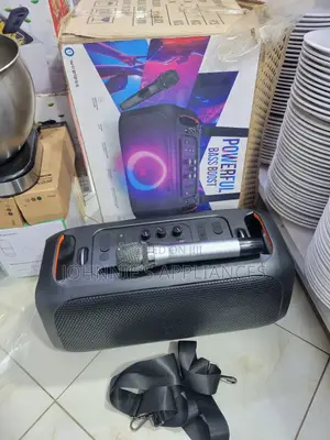 Multifunctional Powerful Bass Bom Party With Microphone