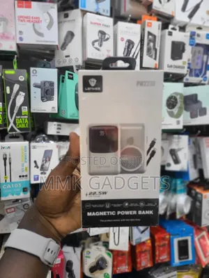 Lenyes Magnetic Power Bank