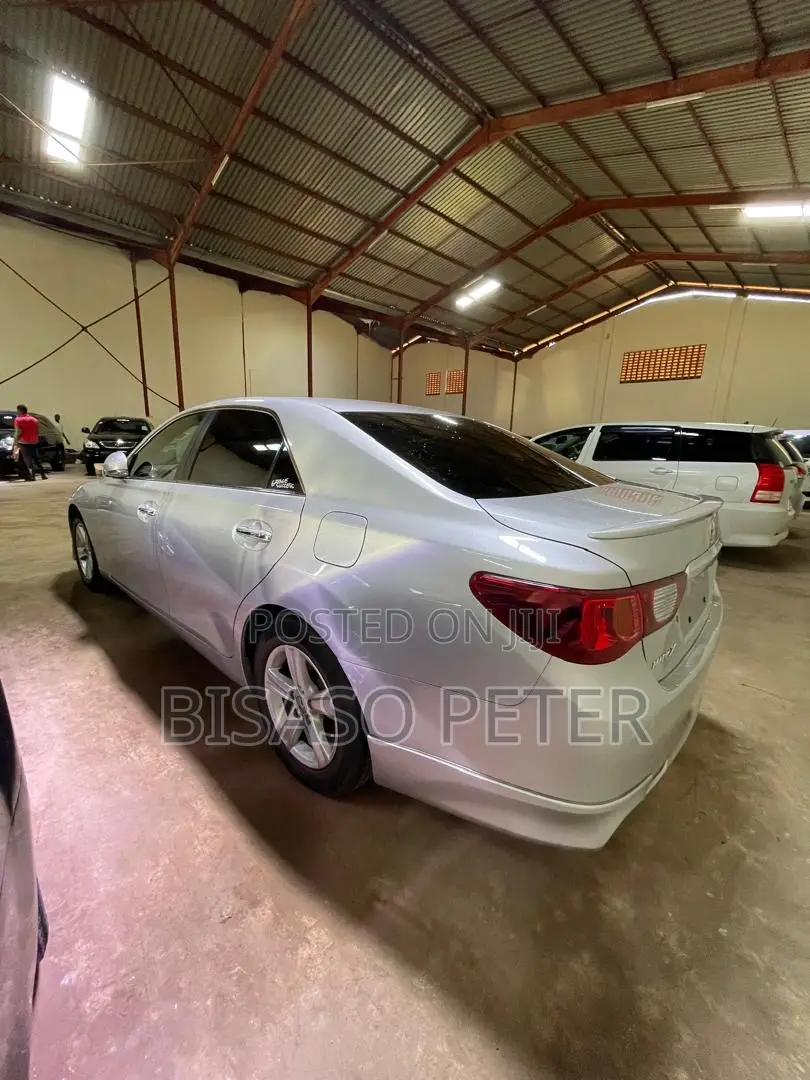 Toyota Mark X 2.5 AWD 2010 Silver