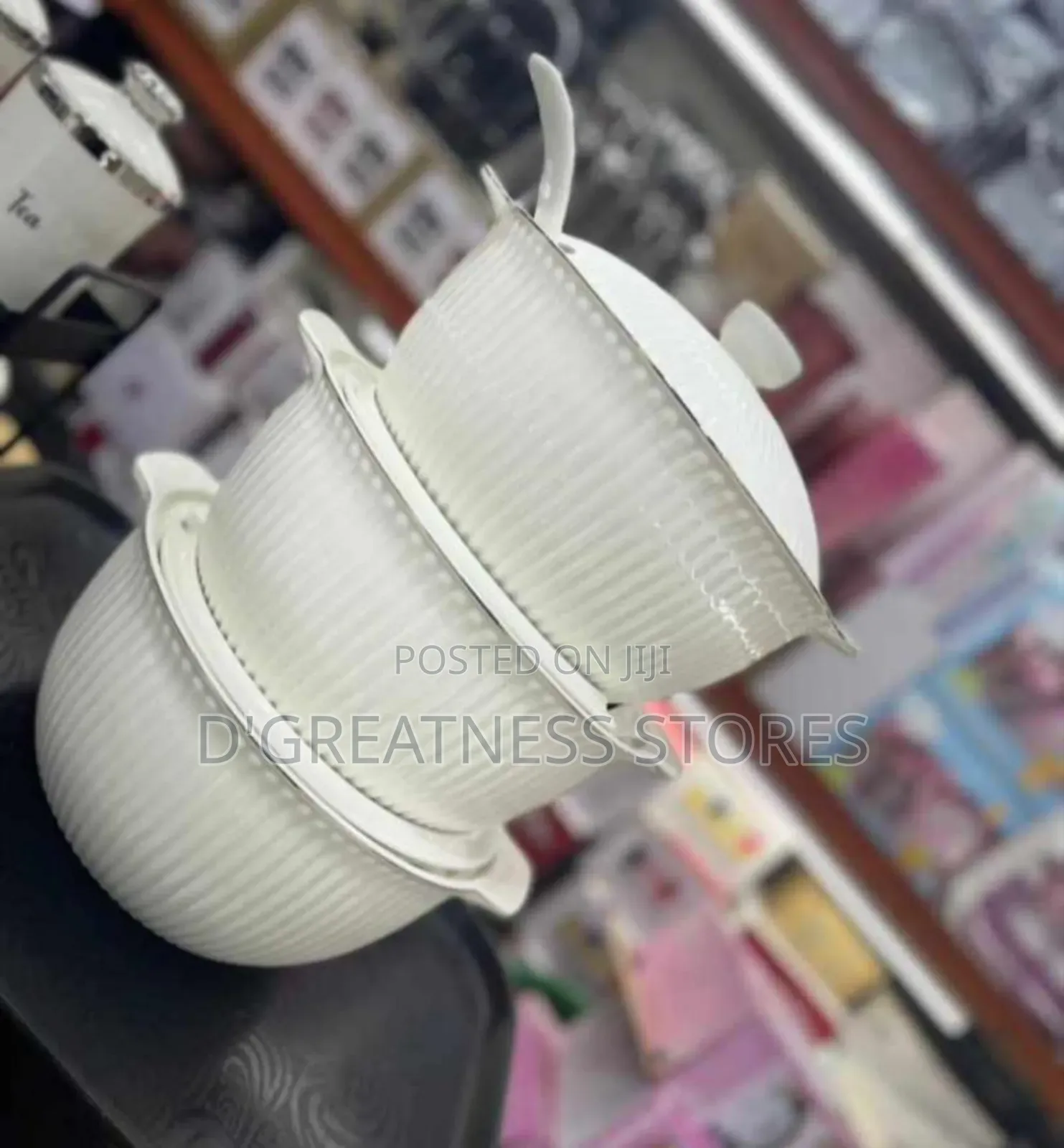 Large Sized Serving Dishes