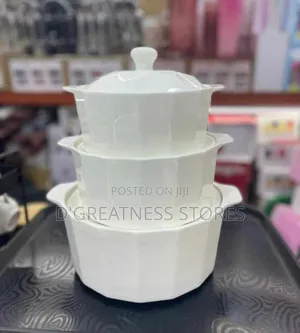 Large Sized Serving Dishes
