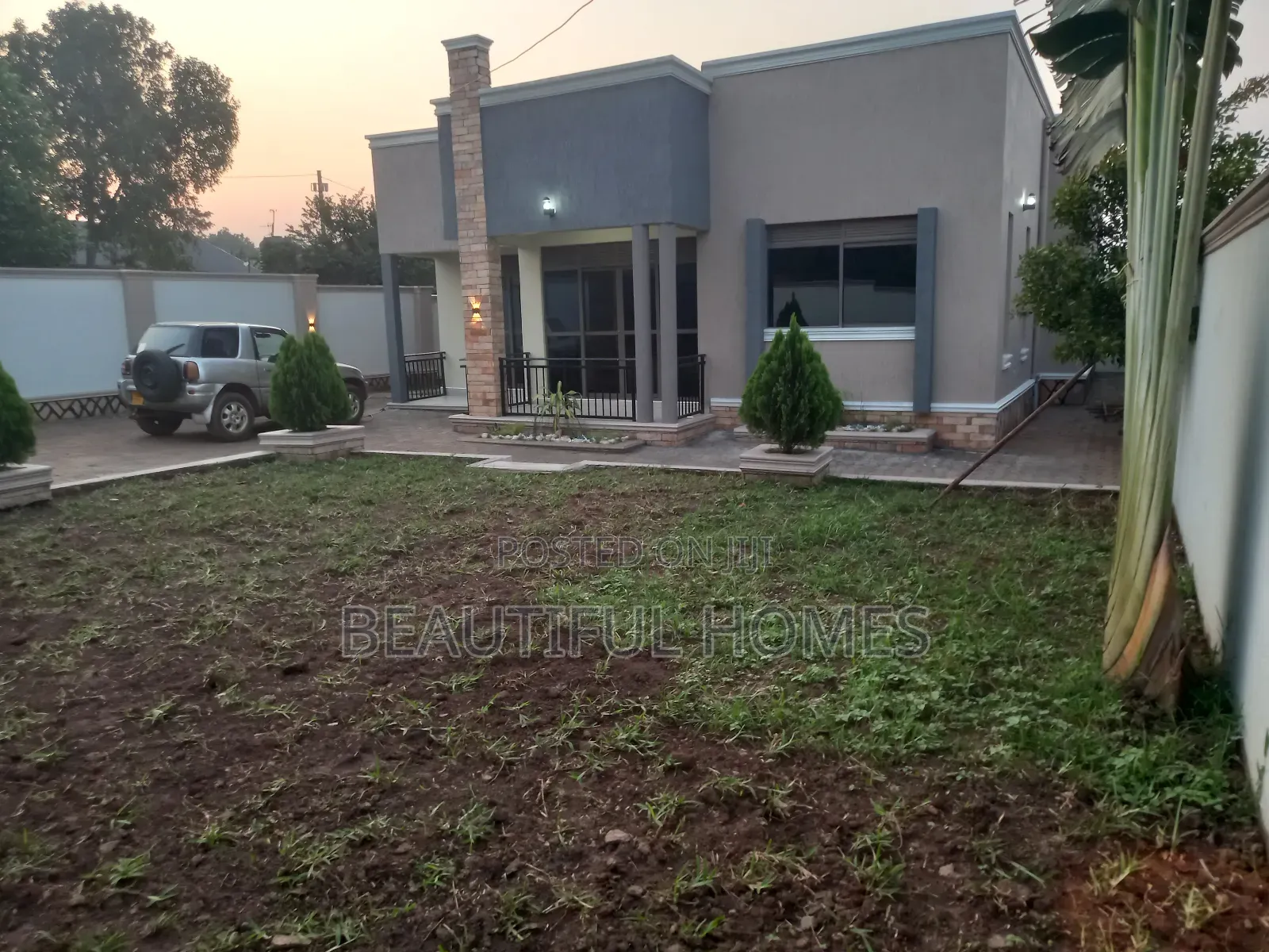 Furnished 4bdrm House in Kira for sale