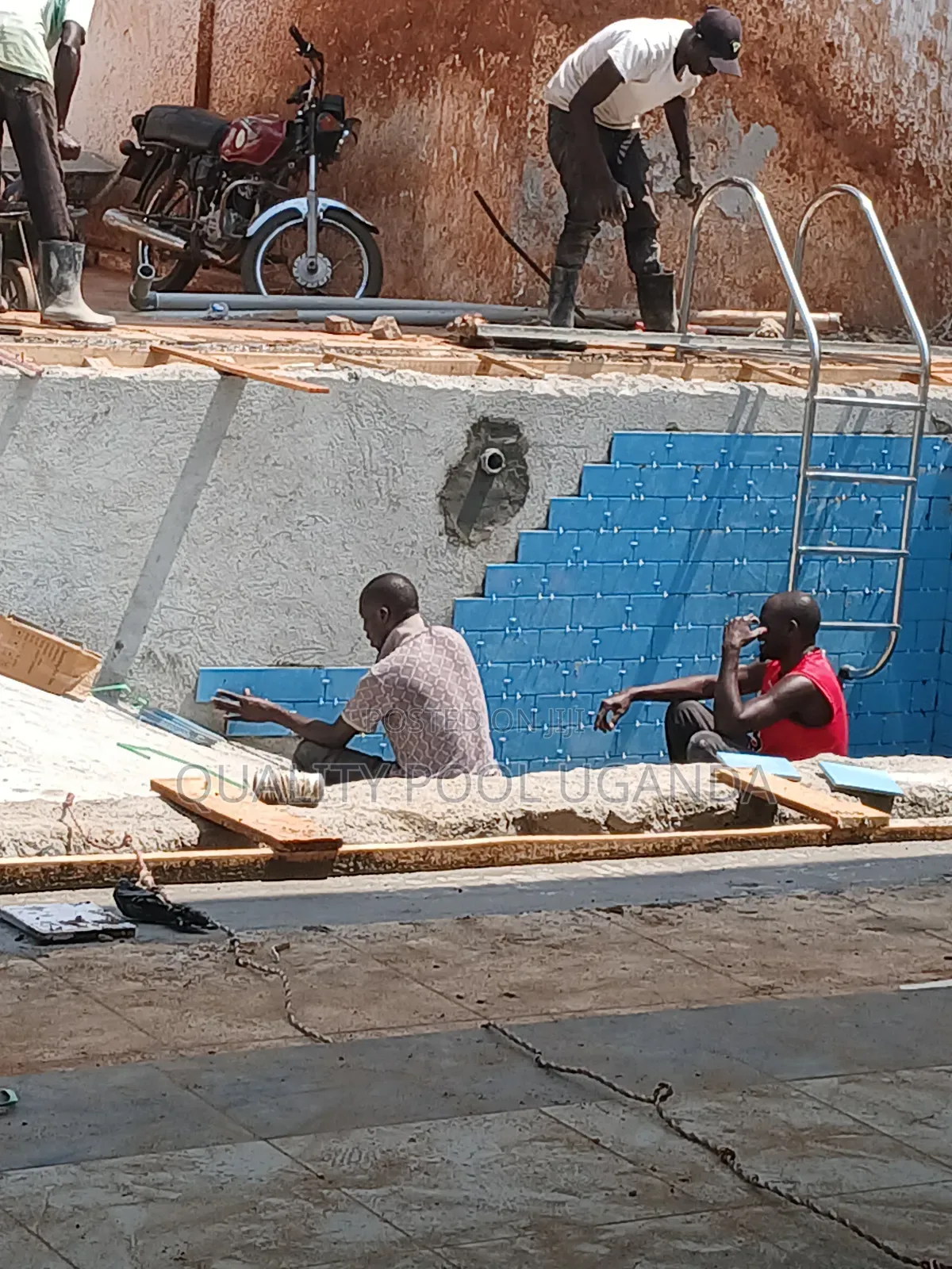Swimming Pools Tiling