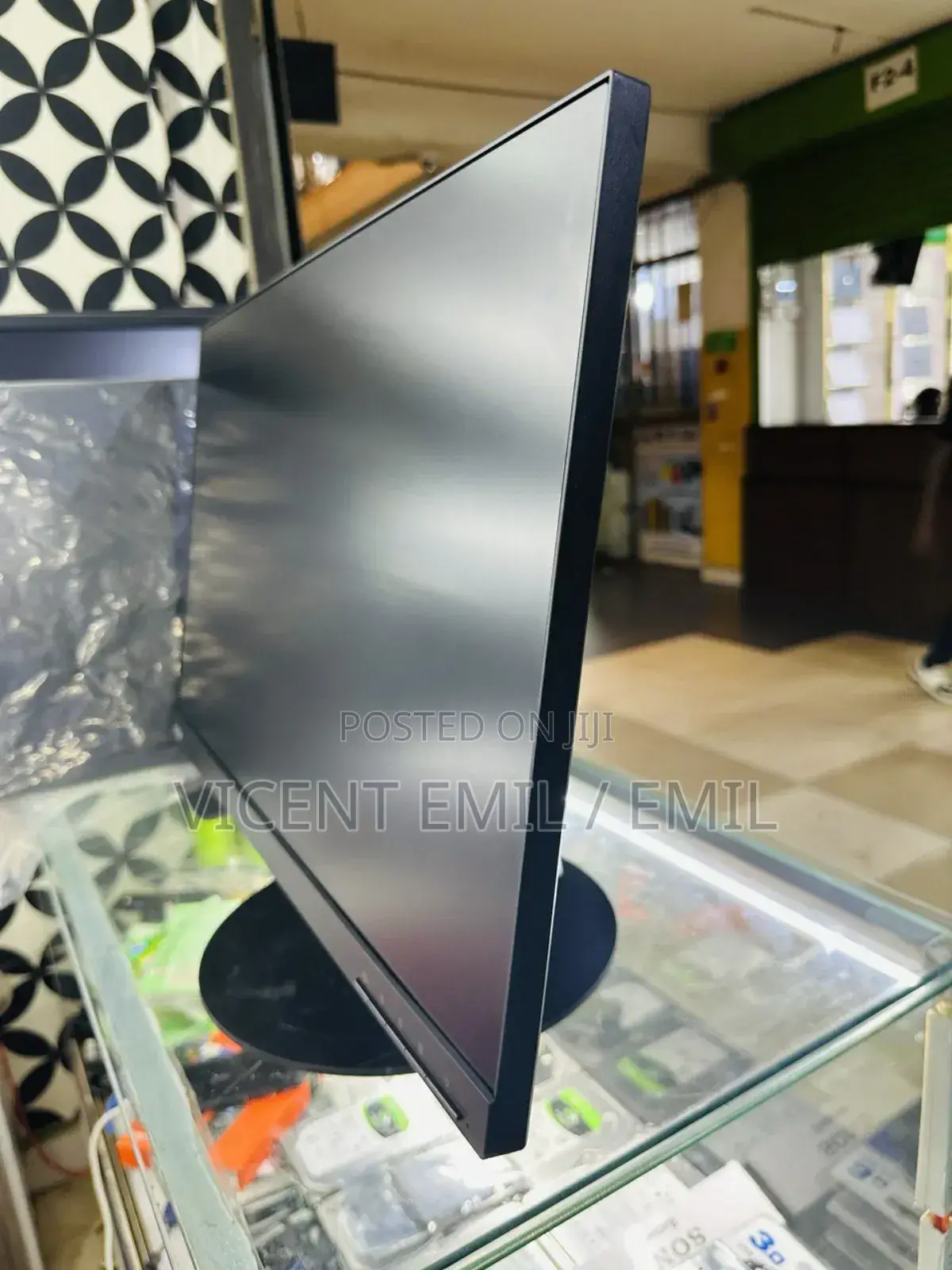 LENOVO Monitor 24inch Ips T24i-10