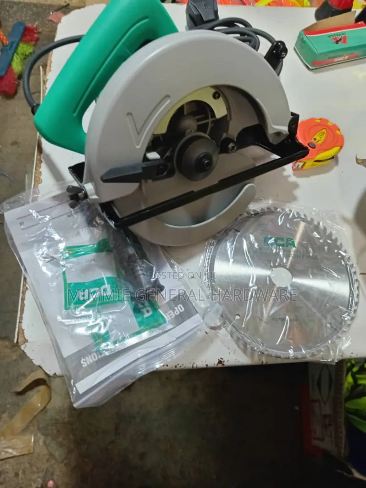 Heavy Duty Circular Saw 7 DCA