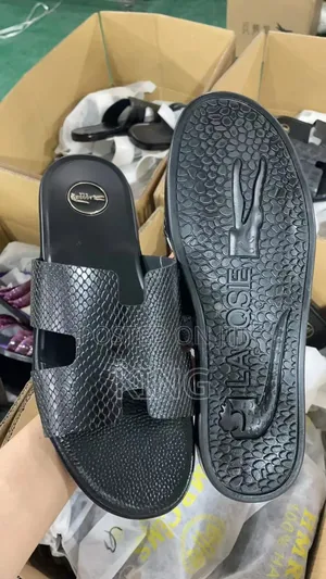Miltos Black Leather Sandals