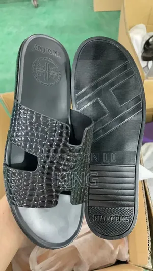 Hero Black Leather Sandals