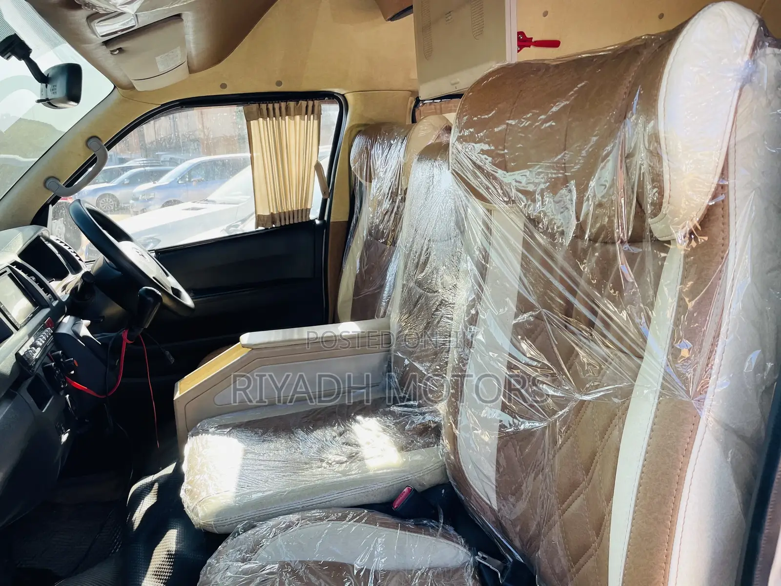 Toyota Grand HiAce 2019 Silver
