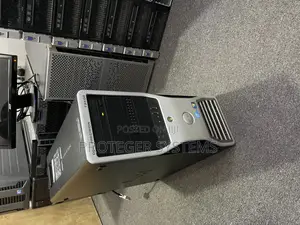 Desktop Computer Dell Precision 3000 4GB Intel Xeon HDD 256GB