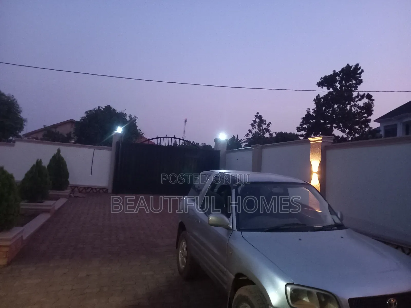 Furnished 4bdrm House in Kira for sale
