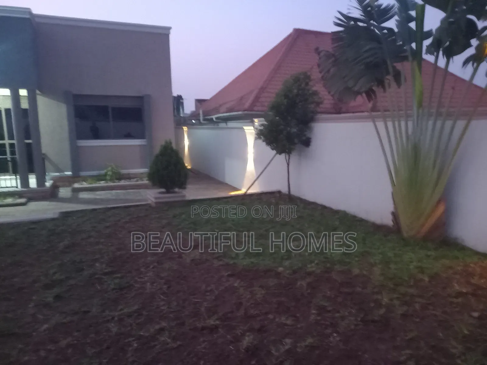 Furnished 4bdrm House in Kira for sale