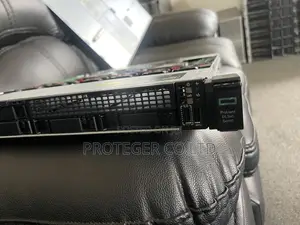 Server HP ProLiant DL360 Gen10 32GB Intel Xeon HDD 640GB