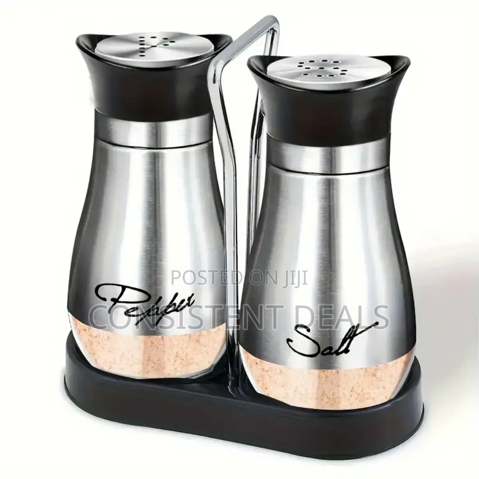 2 Pieces Salt and Pepper Shakers