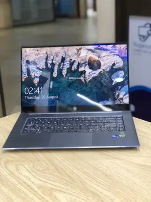 New Laptop HP ZBook 15u 32GB Intel Core I9 SSD 1T