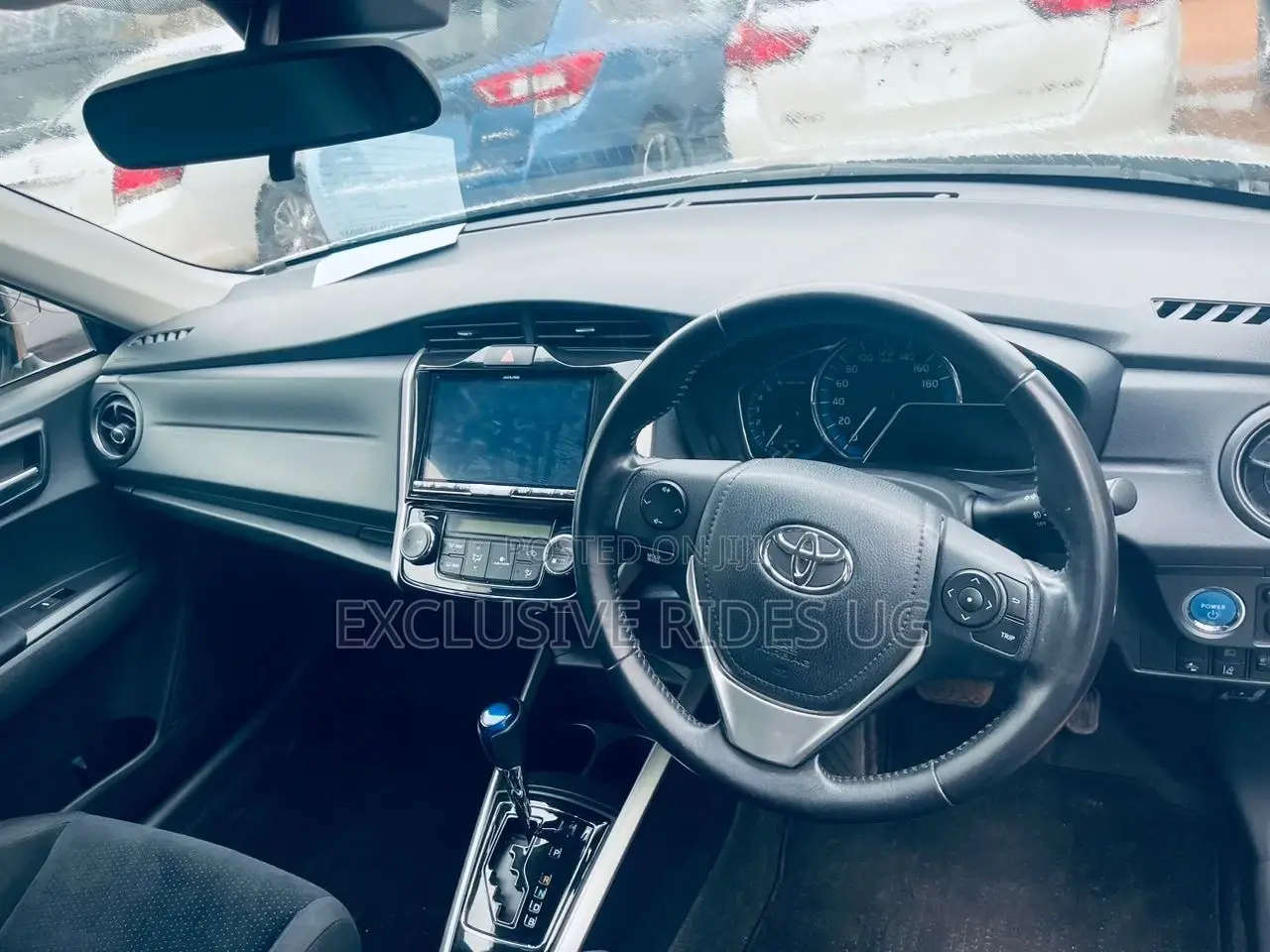Toyota Corolla Fielder 2016 Silver