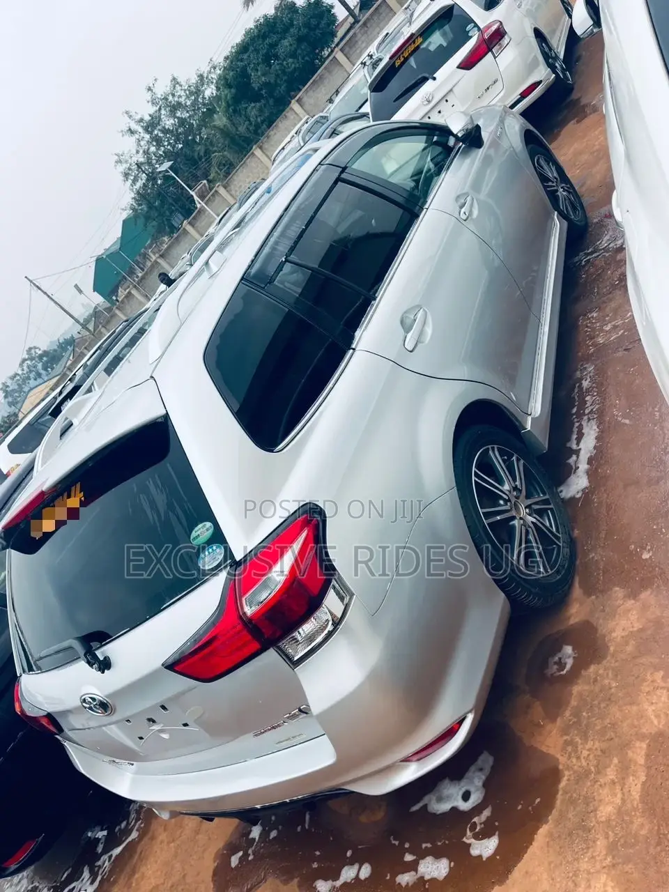 Toyota Corolla Fielder 2016 Silver