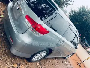 Toyota Wish 2011 Gray