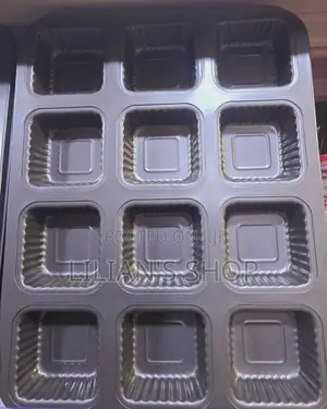 12 Hole Square Shaped Muffin Cake