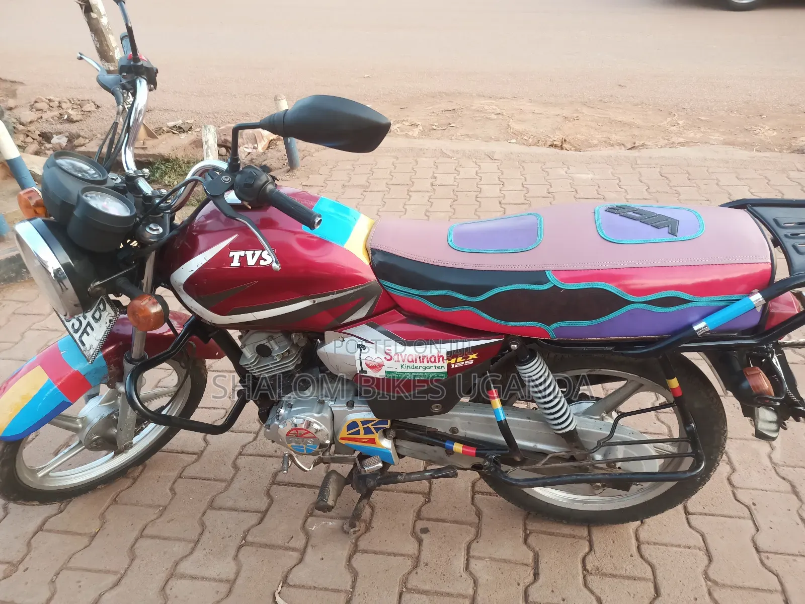 TVS HLX 125 2022 Red